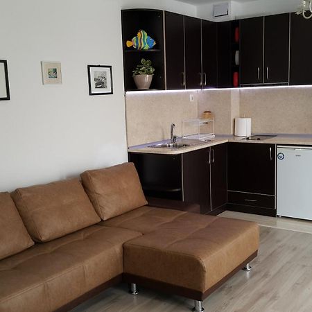 Kraybrezhna Apartment Pomorie Exteriör bild
