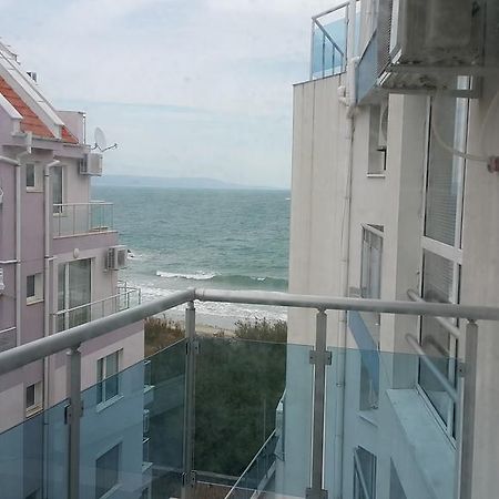 Kraybrezhna Apartment Pomorie Exteriör bild