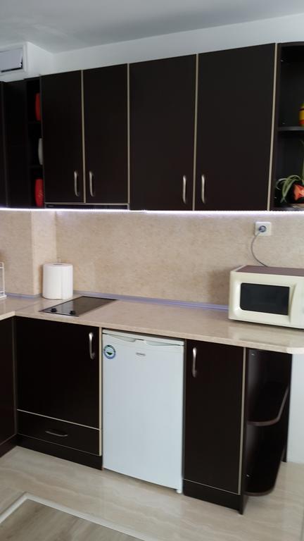 Kraybrezhna Apartment Pomorie Exteriör bild